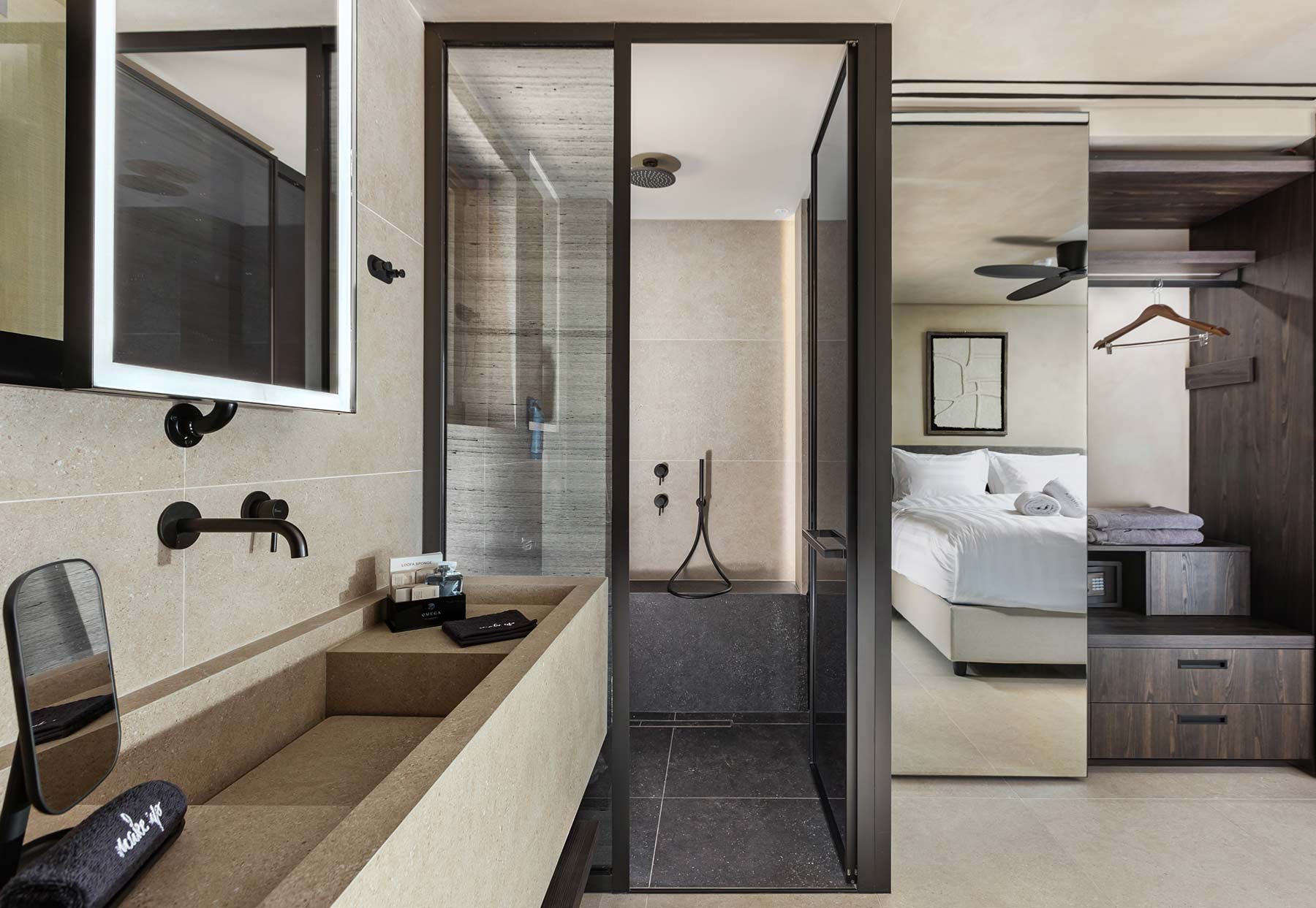 Grand Sea View Residence with Private Hot Tub